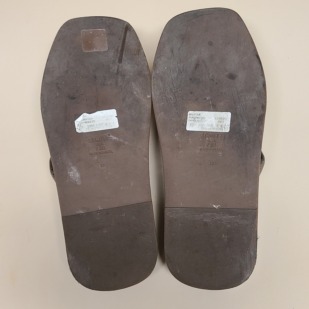 SCHUTZ Silver Slide Sandals with Modern Design - Picture 9 of 10